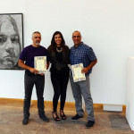 lorena_medina_con_los_ganadores_junto_a_sus_obras_del_premio_de_arte_isora_2016
