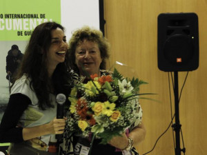 15-11-05_marijke_rawie-miradasdoc_-_firmado_pablo_negrin_j2