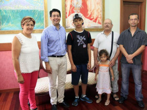 bernardo_gomes_fue_recibido_por_el_alcalde_y_la_concejal_de_educacion