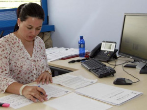 cristina_garcia_cjal_de_seguridad_ciudadana_trabajando_en_su_despacho