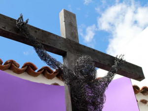 crucifixion_de_carlos_curbelo_pascua_florida_2012