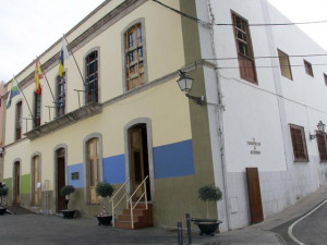 edificio_principal_del_ayuntamiento_de_guia_de_isora_en_obras