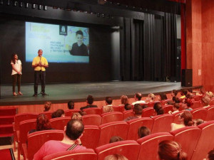 el_concejal_de_deportes_se_dirige_al_alumnado_de_la_emotl2