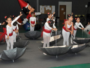 exhibicion_gimnasia_ritimica_en_el_ies_alcala2