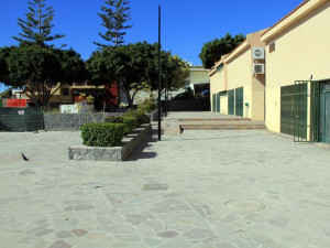 obra_de_mejora_de_la_plaza_de_el_emigrante_en_guia_casco