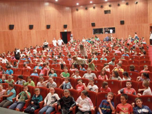 proyeccion_para_escolares_de_primaria_del_programa_con_otros_ojos3