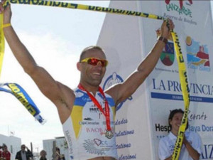 paul_santos_-_campeon_medio_enduroman_lanzarote_2012-1_web